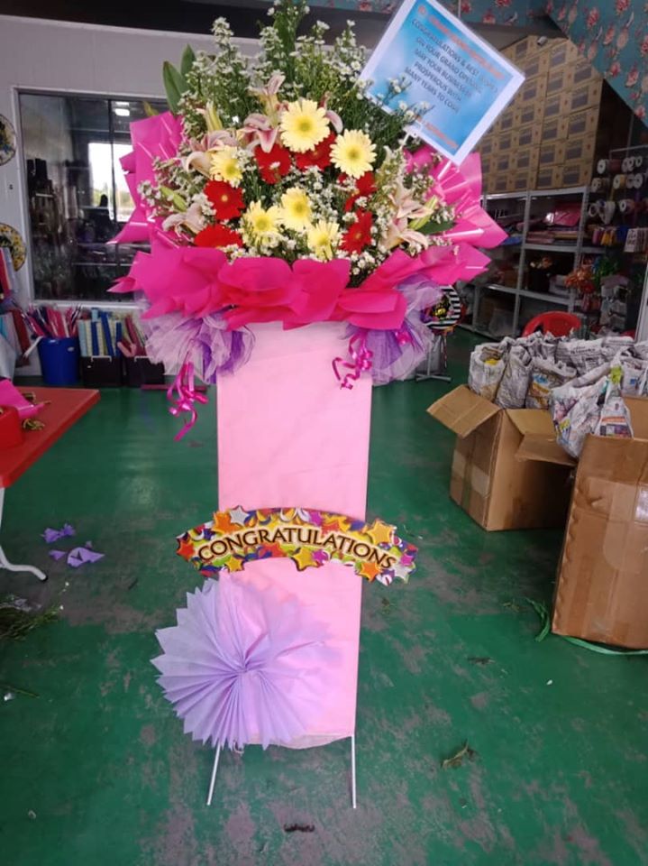 standing flower samarinda