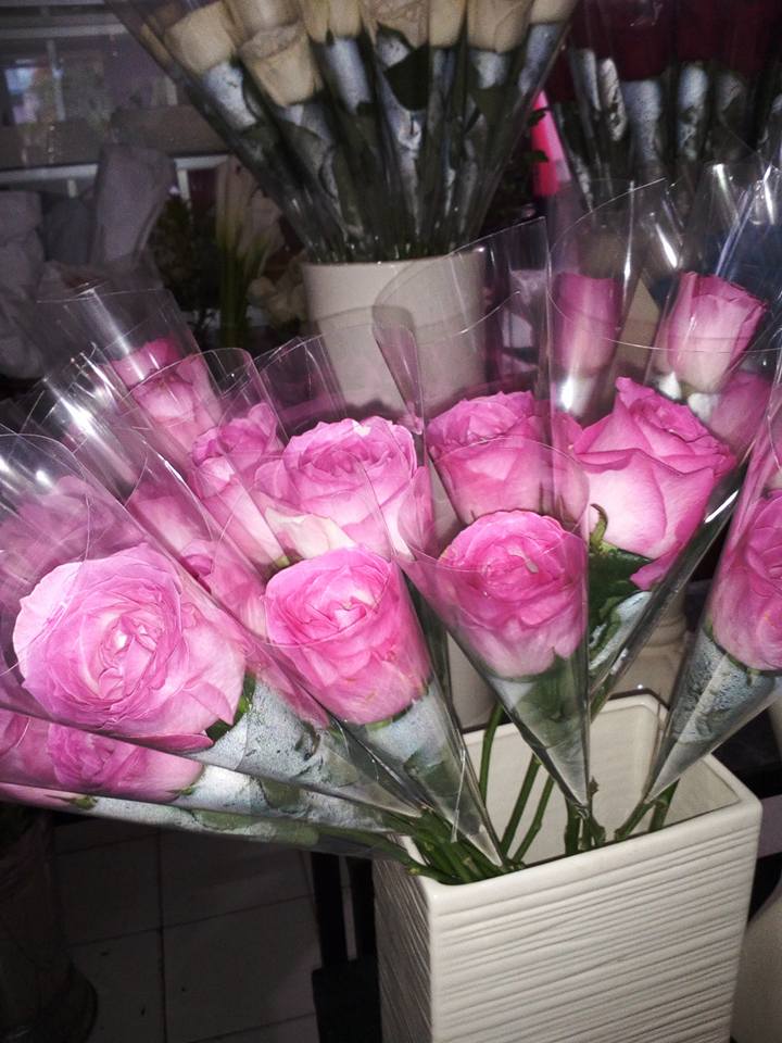 Hand Bouquet Valentine  Nanga Pinoh 