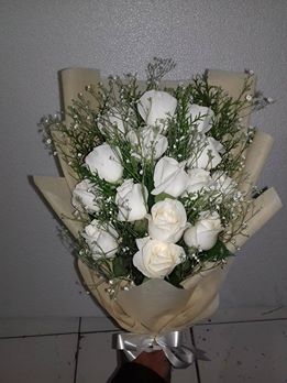 Hand Bouquet Valentine Luwu Timur 