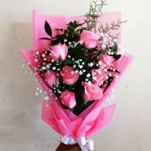 Hand Bouquet Valentine Labuan Bajo 