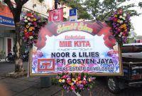 Karangan Bunga di Cirebon