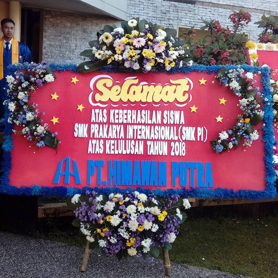  Karangan Bunga Wisuda di  Sukoharjo 