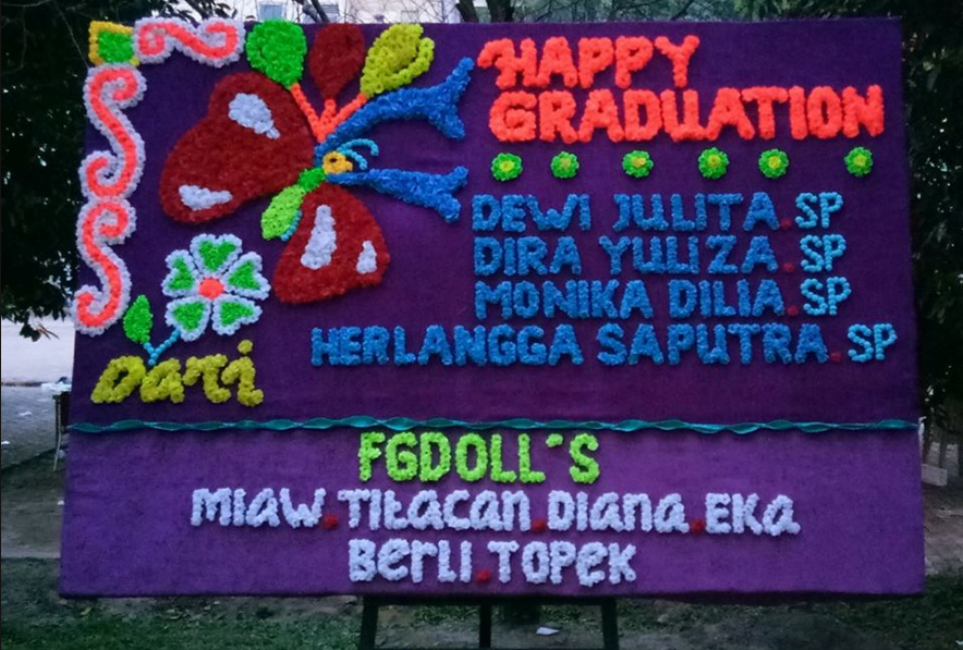 Toko Karangan Bunga Wisuda di  Tangerang Selatan 