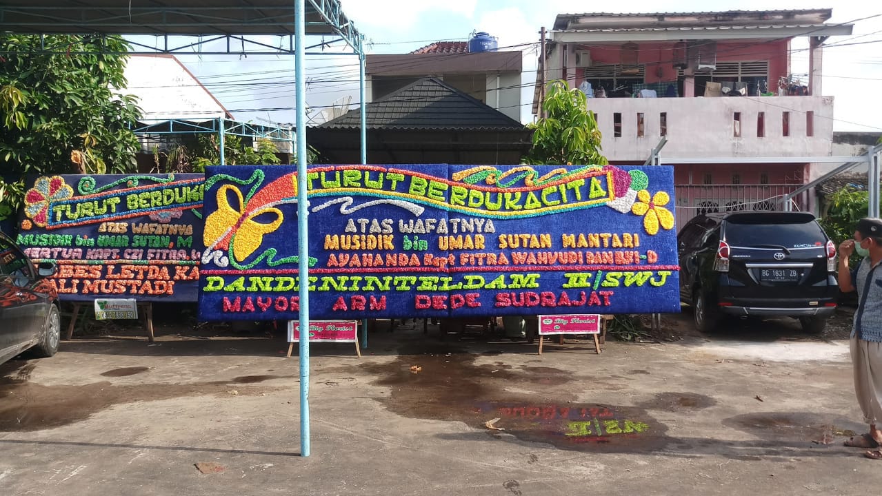 Bunga Papan Bisa Wujudkan Cinta Kasih