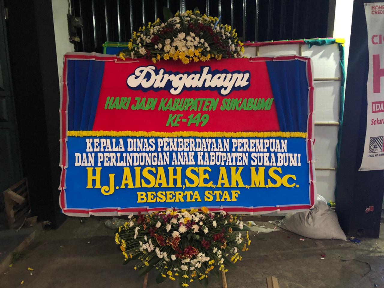 Bunga Papan Untuk Hari Jadi Tanah Laut