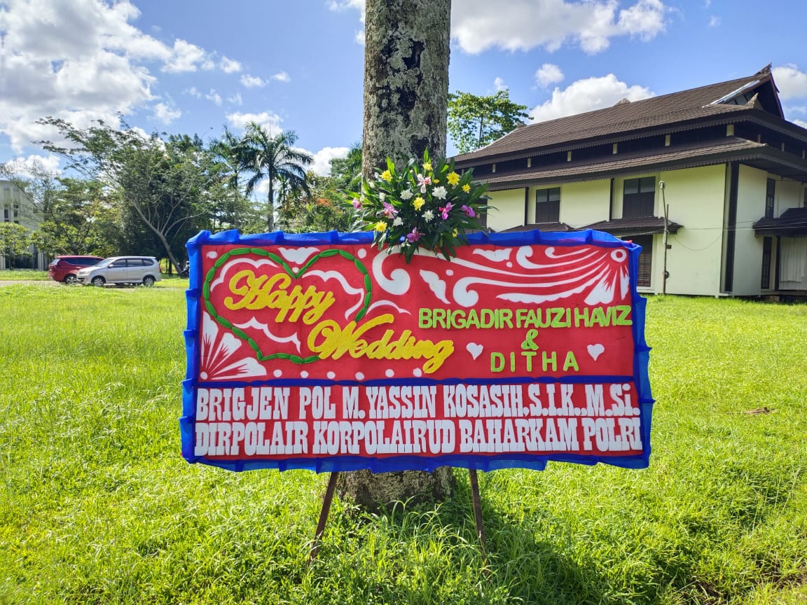 Toko Karangan Bunga Papan di Solok Natsu Musubi