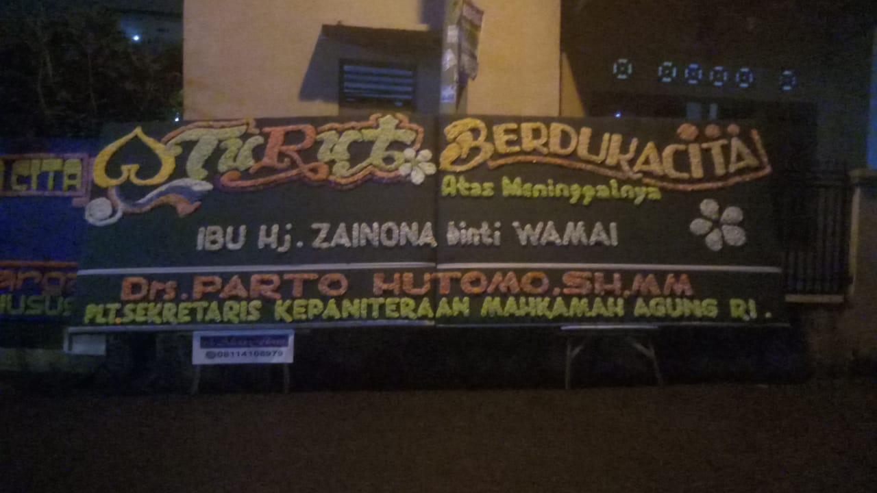  Papan Bunga di Kanigoro